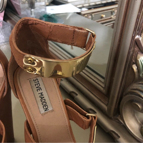 Steve Madden Women's Brown  Platform Wedge Size 7.5M - Picture 3 of 11